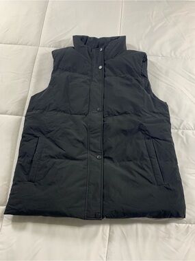 Like new OUTDOOR JACKET vest unisex size L